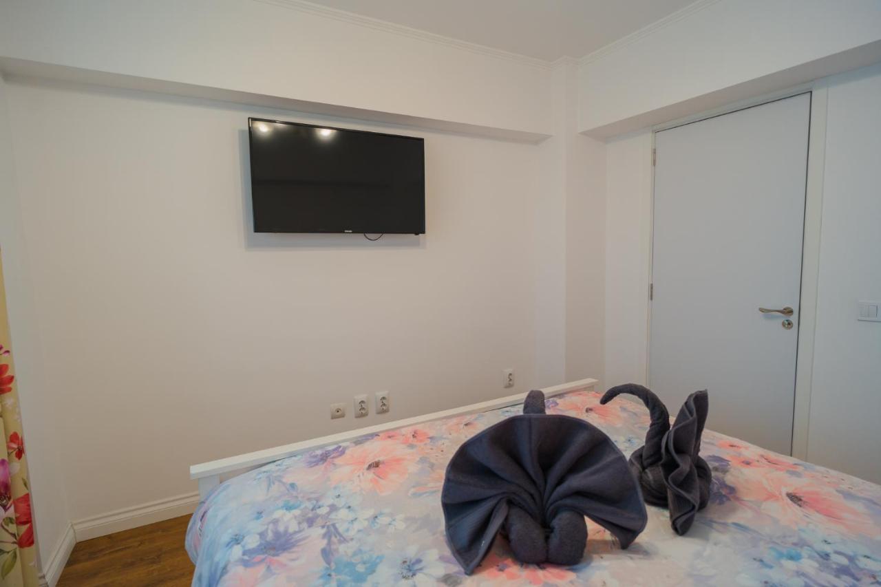 Cozy & Spacious 2Br Apartment With Netflix Bucureşti Ngoại thất bức ảnh